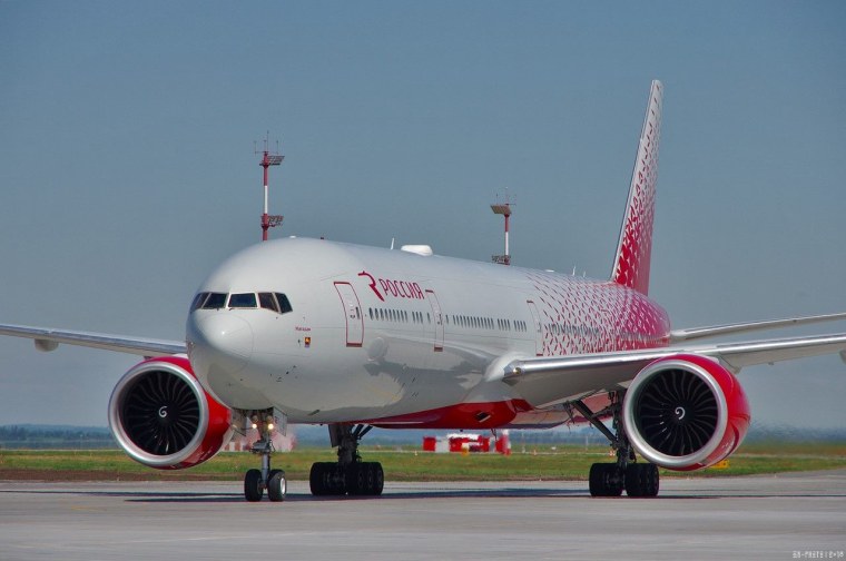 Шереметьево самолет Боинг 777 Россия