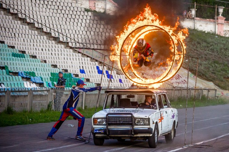 Шоу каскадеров Саратов стадион Сокол