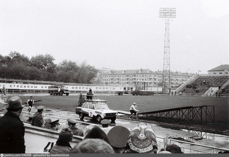 Автомобиль Москвич 2022