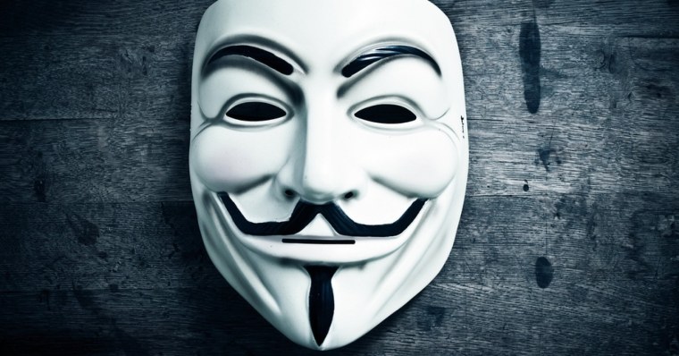 Аниме парень в противогазе