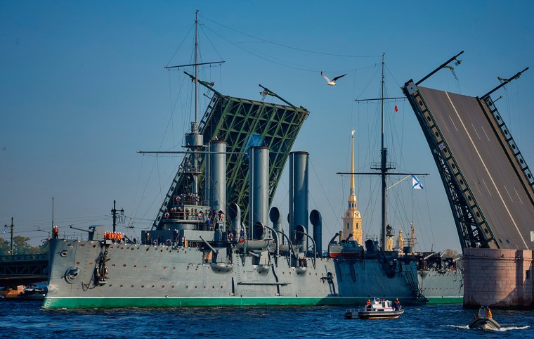Крейсер Аврора в Санкт-Петербурге
