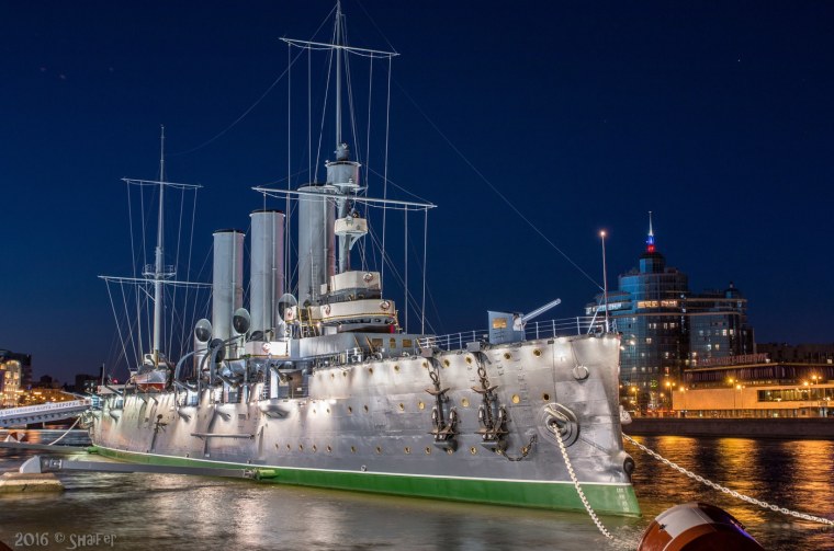 Крейсер « Авро́ра »