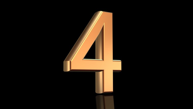 Цифра 4 на черном фоне