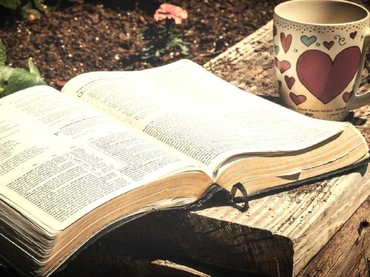 Библия красиво