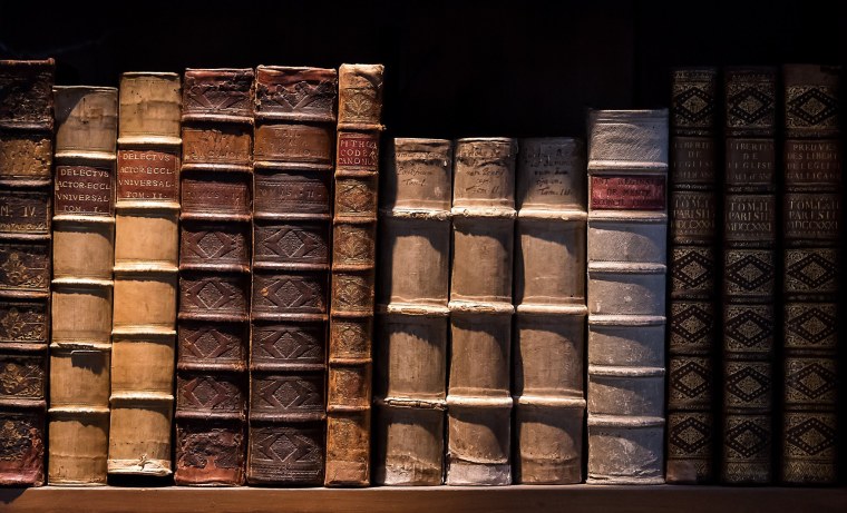 Старинные книги