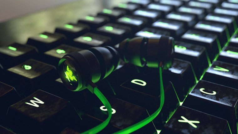 Клавиатура и наушники Razer