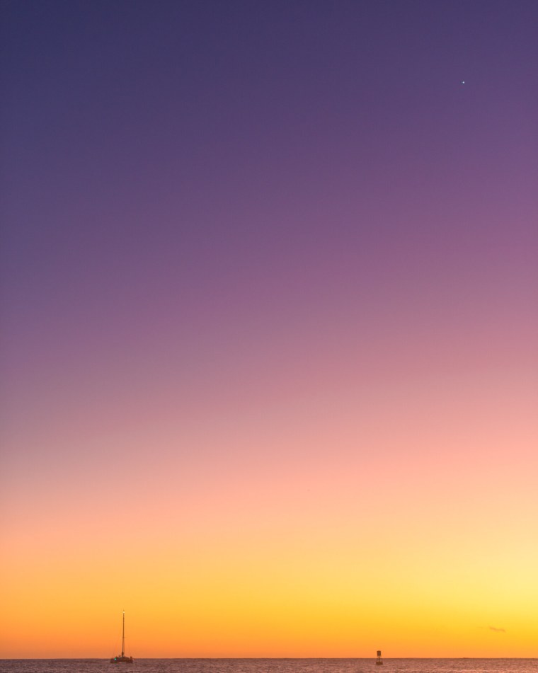 Обои на телефон однотонные