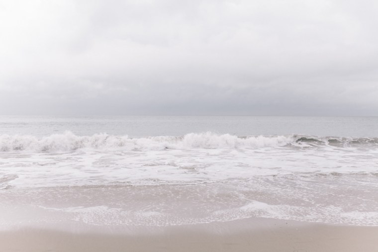 Море в светлых оттенках