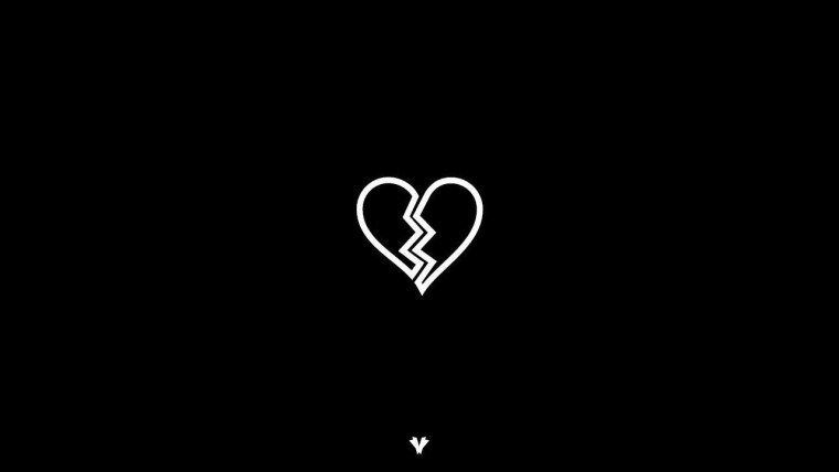 Надпись Love на розовом фоне