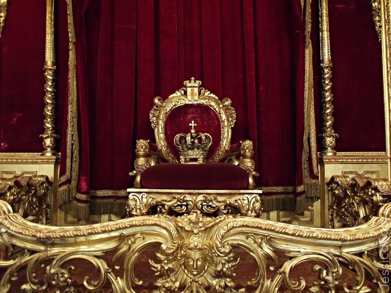 Фильм tron Legacy город