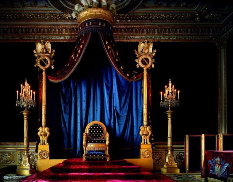 Тронный зал Аида