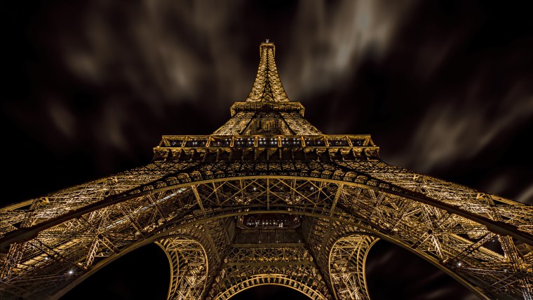 Эйфелева башня в стиле стимпанк