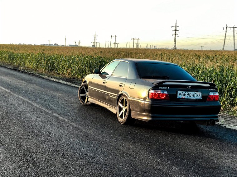 Toyota Chaser 4к