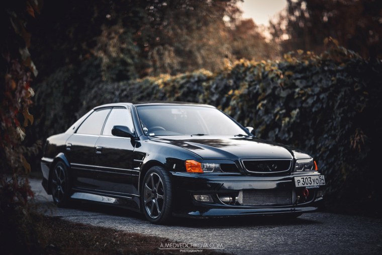 Чайзер черный