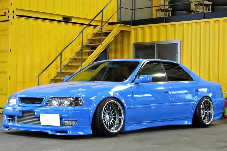 Toyota Chaser 100 белый