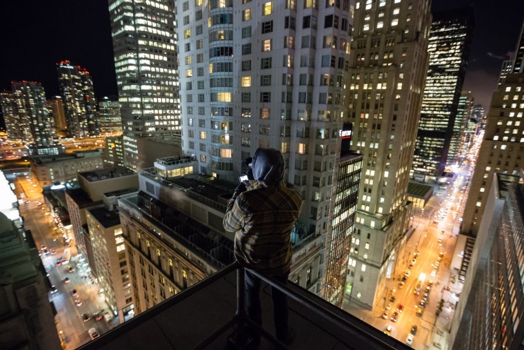 Нью-Йорк с крыши небоскреба