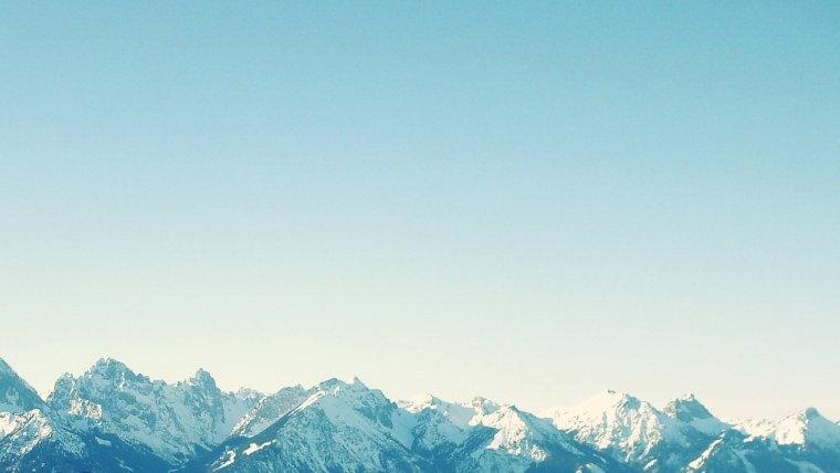 Горы голубое небо