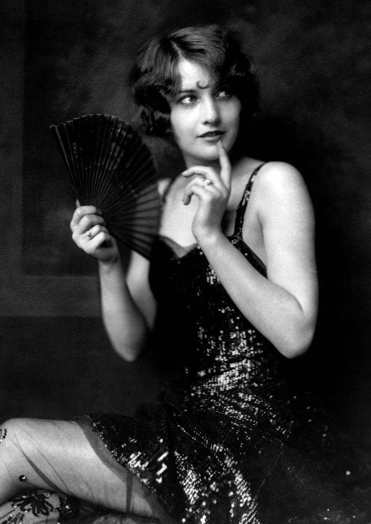 Женские портреты 20-х годов