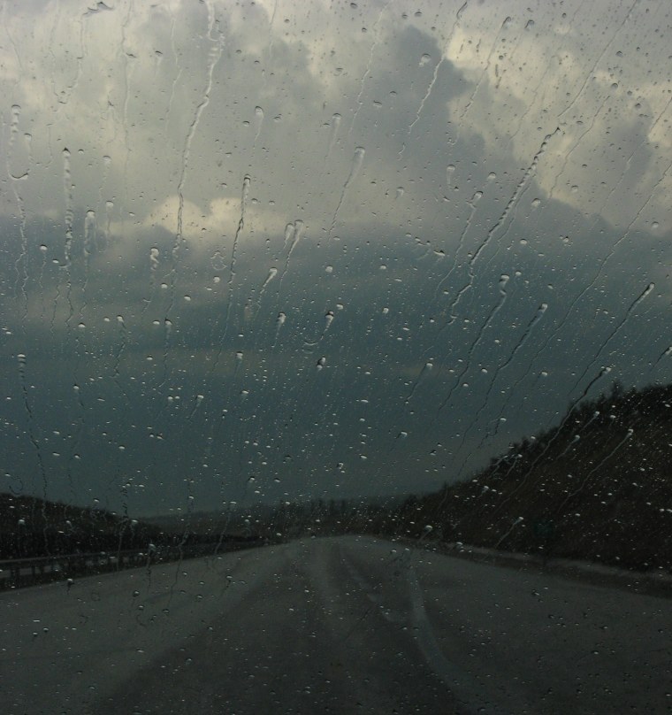 Дождь пасмурно