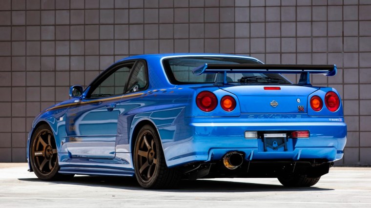 Nissan Skyline gt-r 34