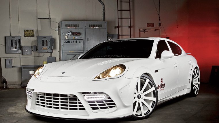 Porsche Panamera 2 White Tuning