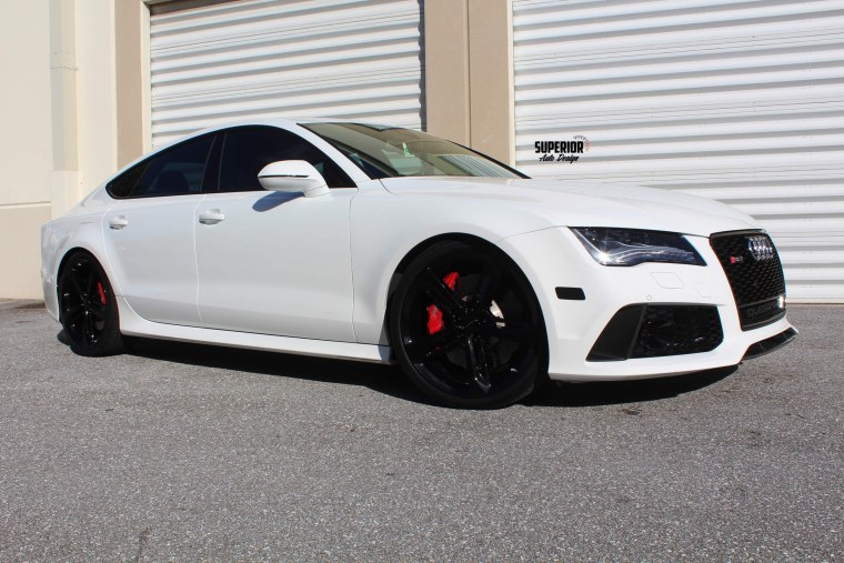 Ауди а5 белая с черными дисками