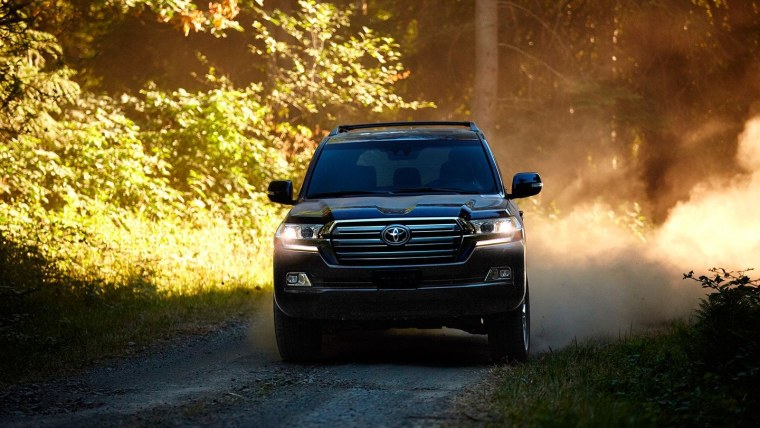 Toyota Land Cruiser 200 4k