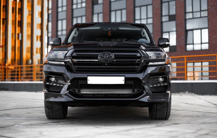 Обвес на Тойота ленд Крузер 200