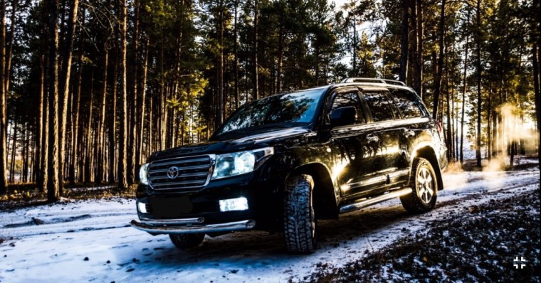 Toyota Land Cruiser TLC 200