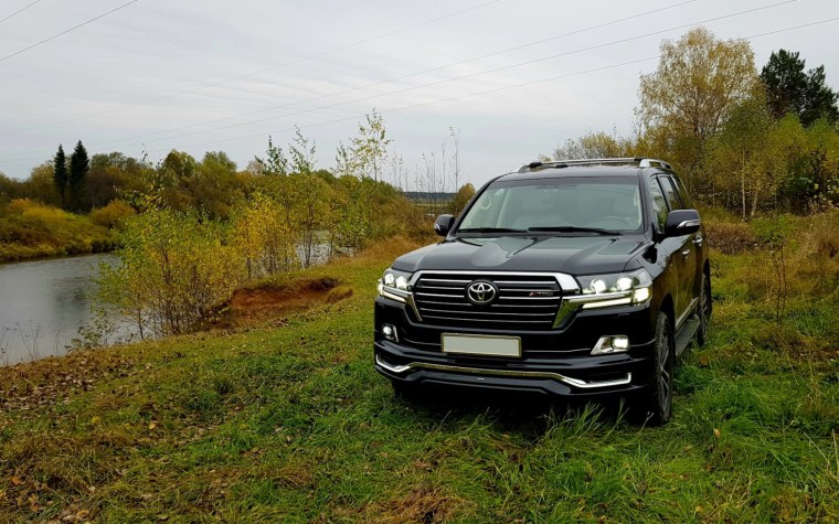 Toyota Land Cruiser 200