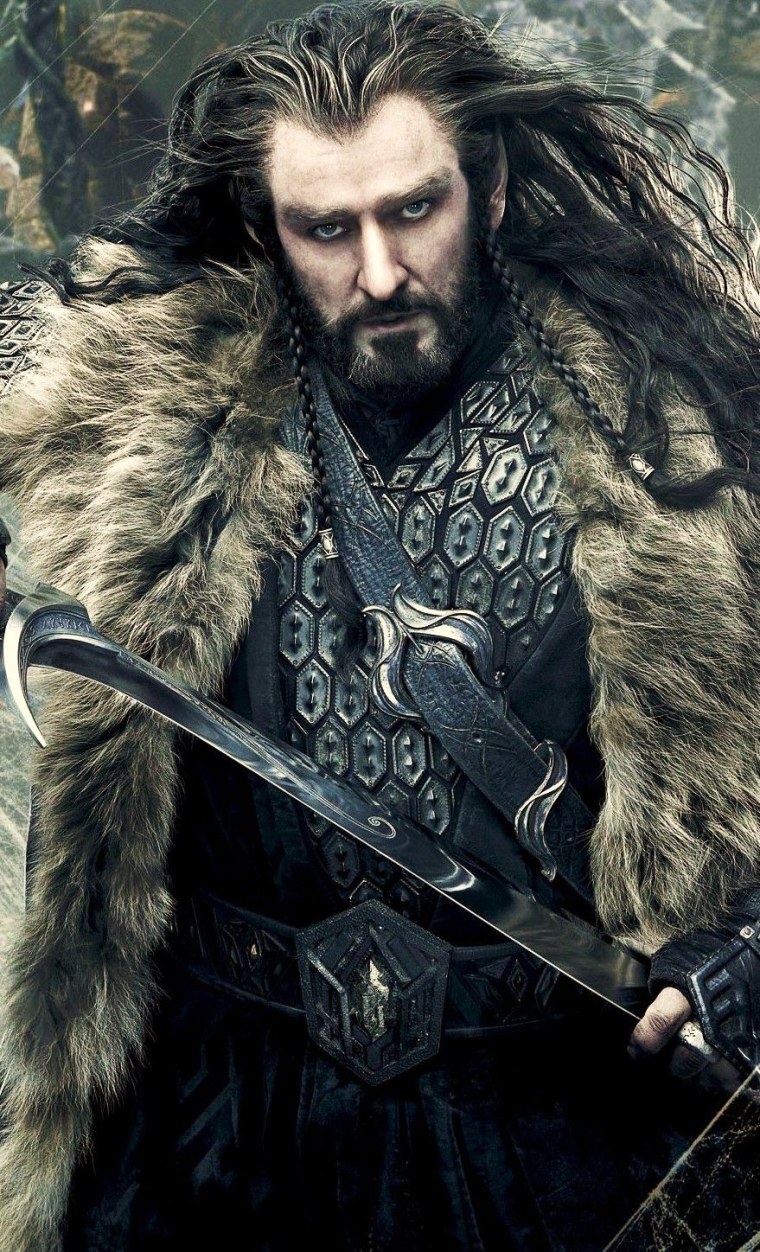 Торин Дубощит с мечом