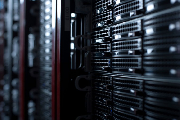 Серверы и СХД