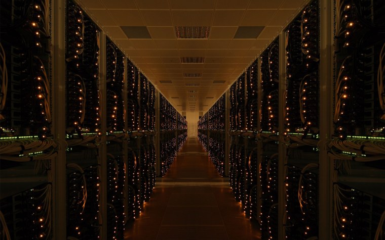 Сервера Дата центр 1920х700