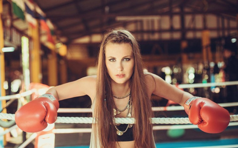 Бокс девушки