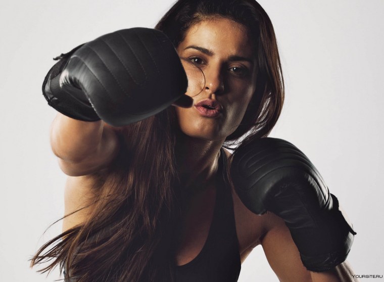 Девушка боксер