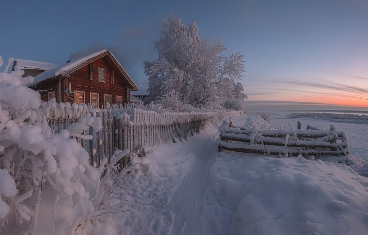 Заснеженная деревня