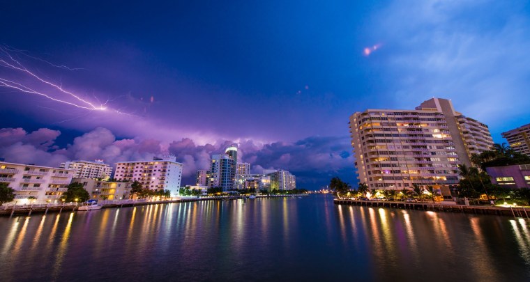 Панорама ночного Майами