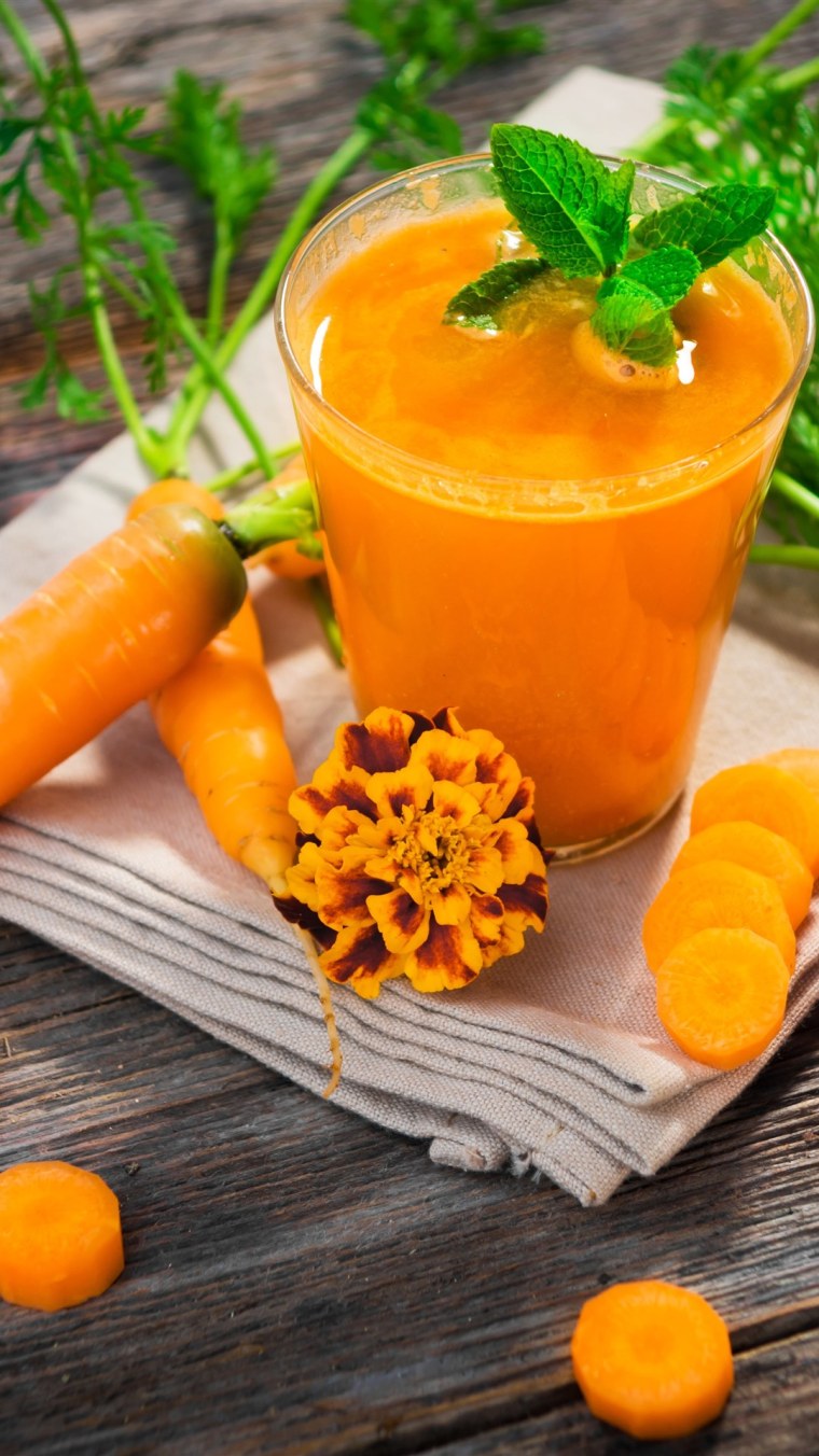 Натуральный морковный сок