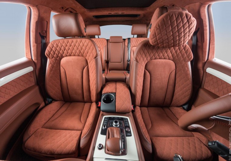 Обивка салона авто