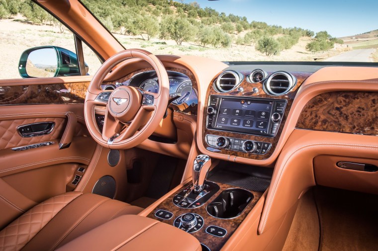 222 Брабус салон