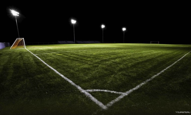 Футбольное поле