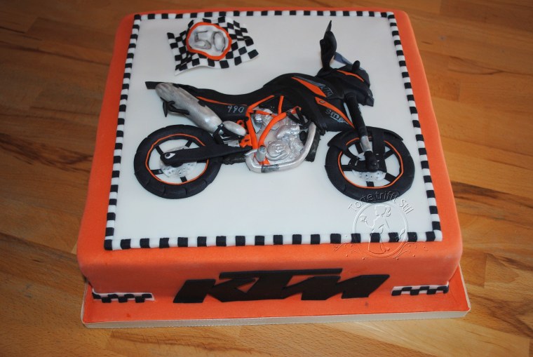 Торт с мотоциклом фотопечать