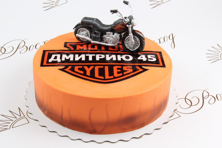 Торт мотоцикл из крема