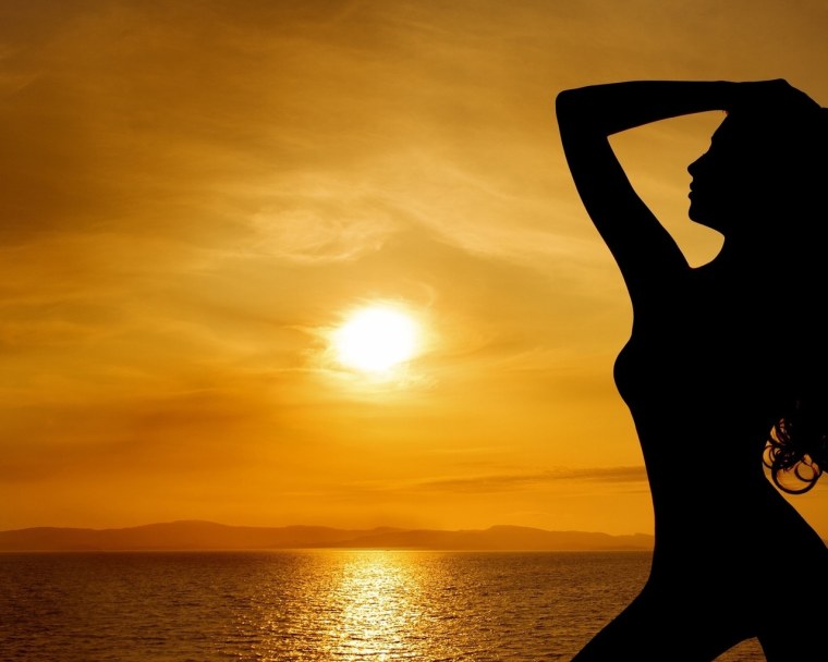 Девушка на закате