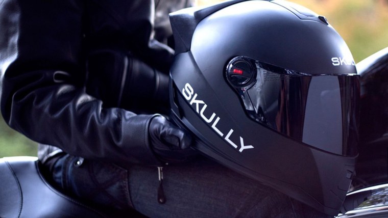 Skully ar-1