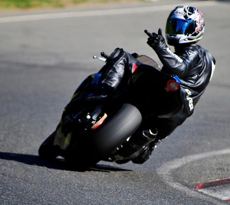 Классные мотоциклисты