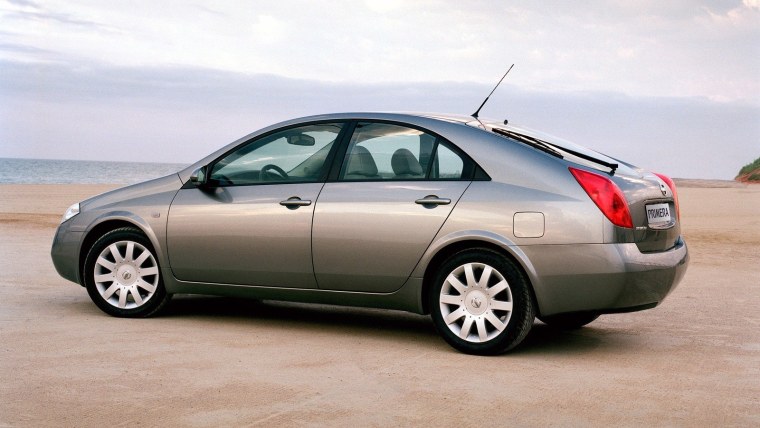 Nissan primera p12 хэтчбек