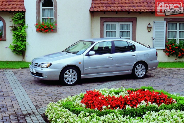 Nissan primera p11 stance