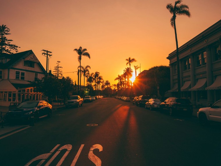 Минимализм надпись