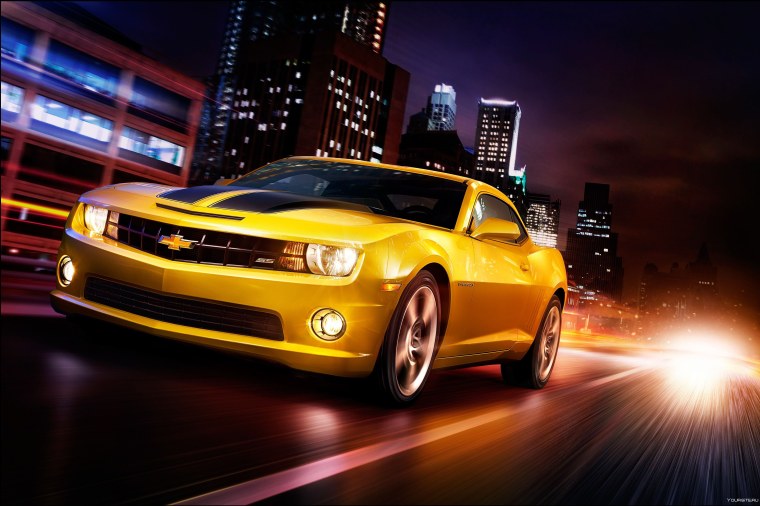 Chevrolet Camaro желтый